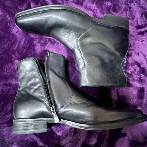 KENNETH COLE | Men’s Clean Cut Boot | Size 7.5 - Picture 1 of 8